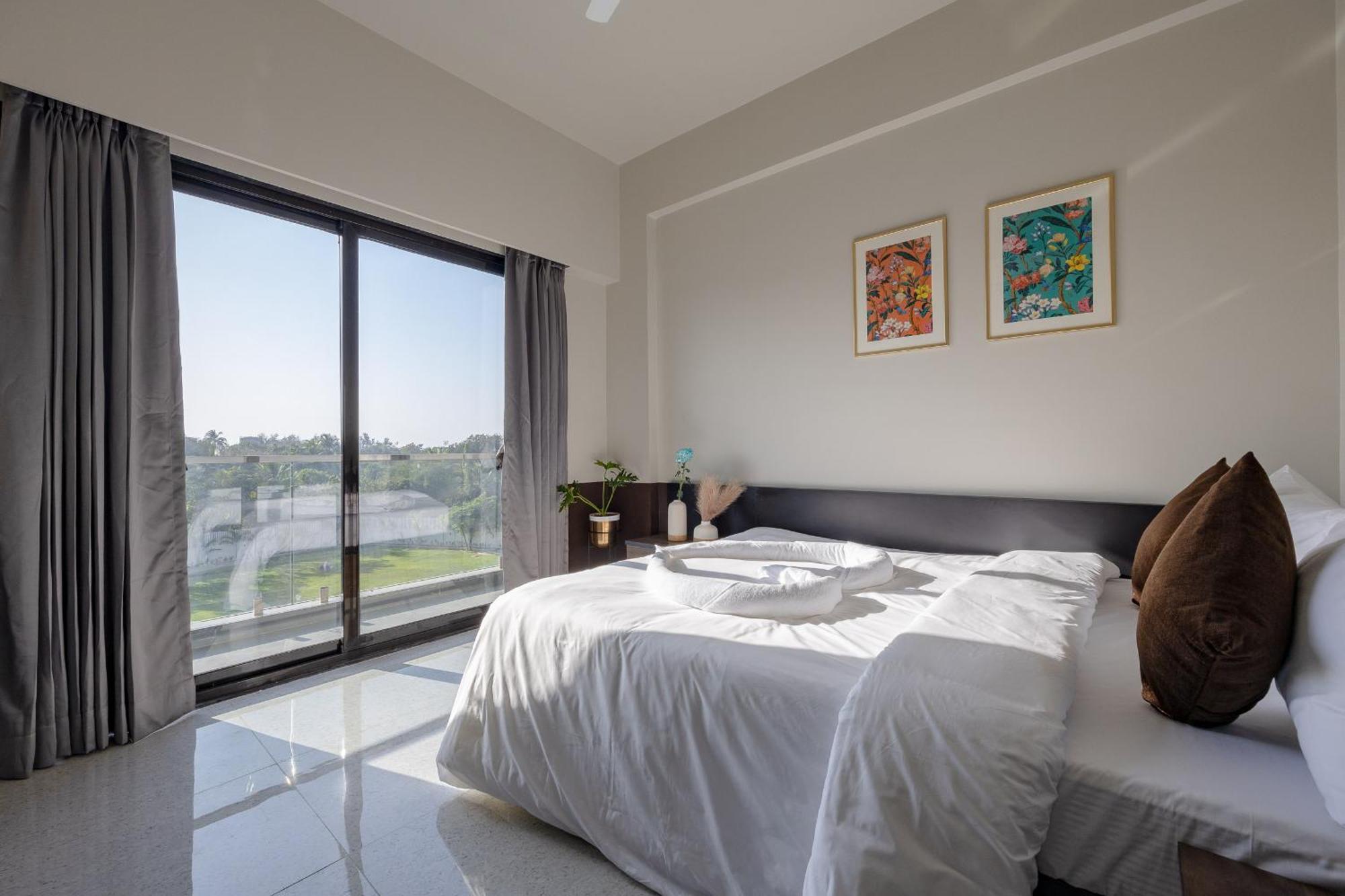 Saavi Suites Даман Экстерьер фото